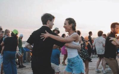 It’s a Marvelous Night for a Moon Dance